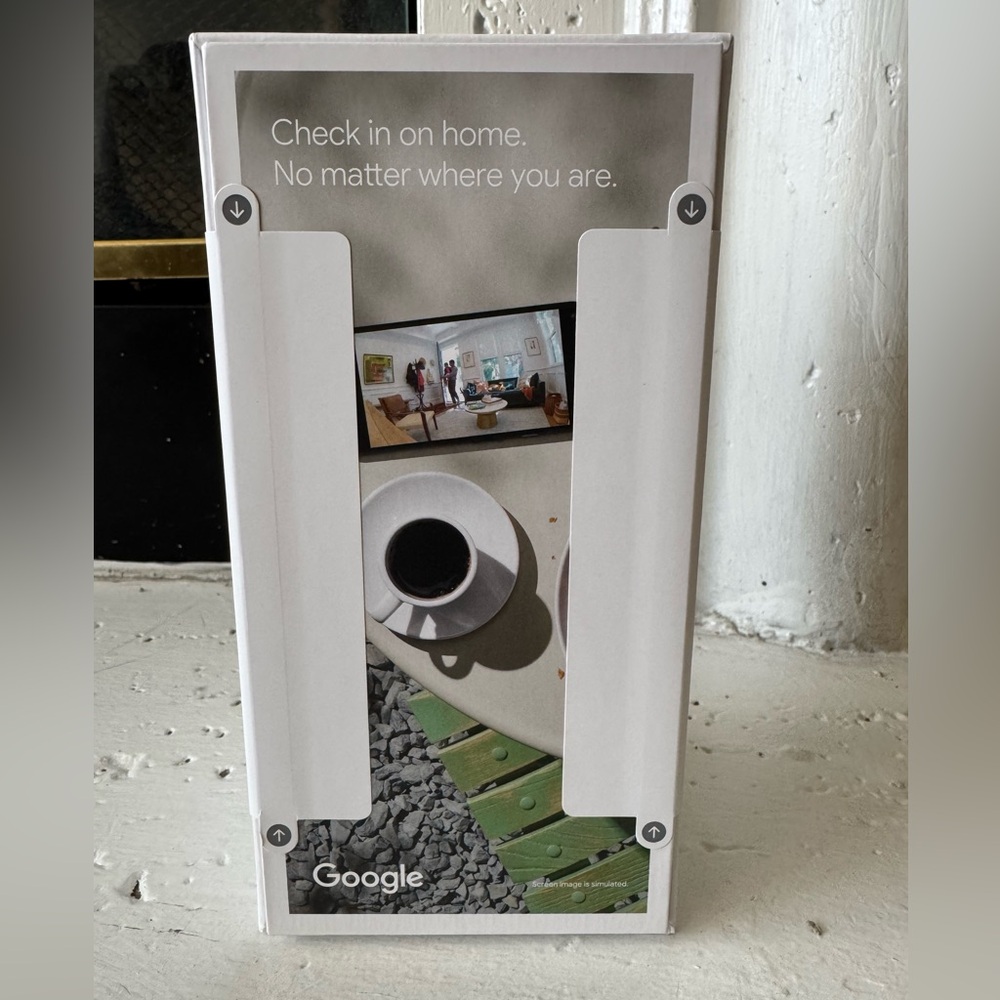 Google Nest Cam Indoor Wired 2nd Gen - Gray - Picture 2 of 3